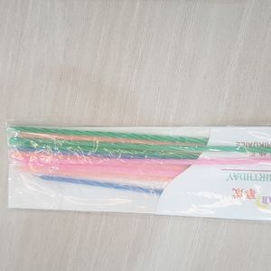 Set of small and long birthday candles to celebrate your birthday